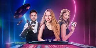 Fitur unggulan slot Ice Fishing termasuk jackpot progresif, free spin, dan bonus game eksklusif